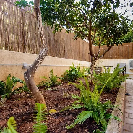 Διαμέρισμα Nikos' Garden *